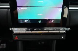 RENAULT Captur usata, con Bracciolo