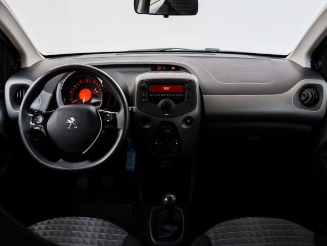 PEUGEOT 108 usata, con Autoradio digitale