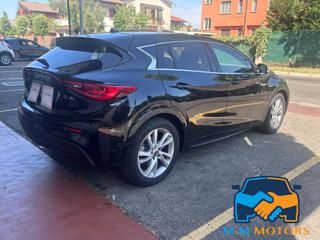 INFINITI Q30 usata, con Alzacristalli elettrici