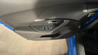 PEUGEOT 2008 usata, con Touch screen