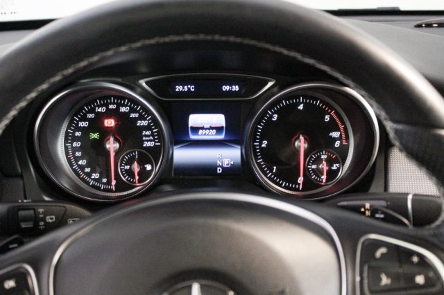 MERCEDES-BENZ GLA 200 usata, con Controllo trazione