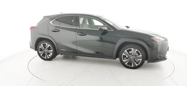 LEXUS UX 250h usata, con Vetri oscurati