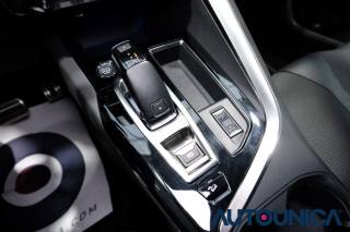 PEUGEOT 5008 usata, con Bracciolo