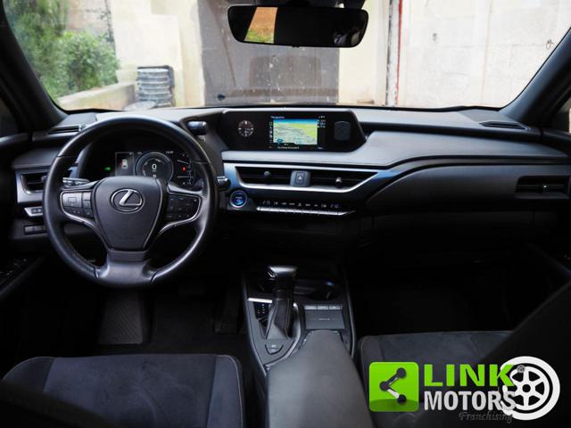 LEXUS UX 250h usata 28