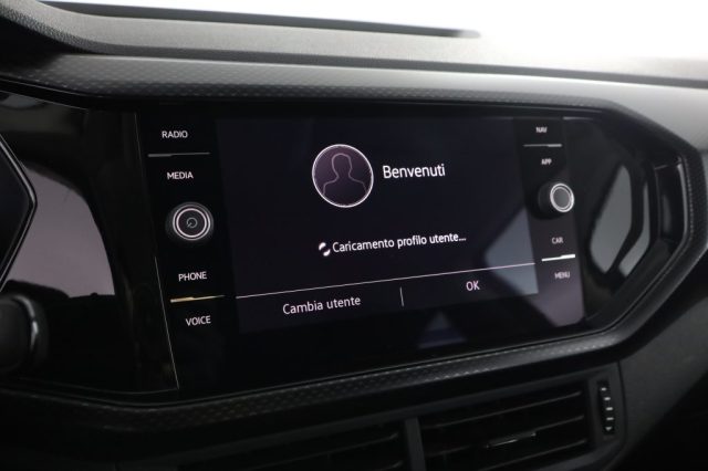 VOLKSWAGEN T-Cross usata 9