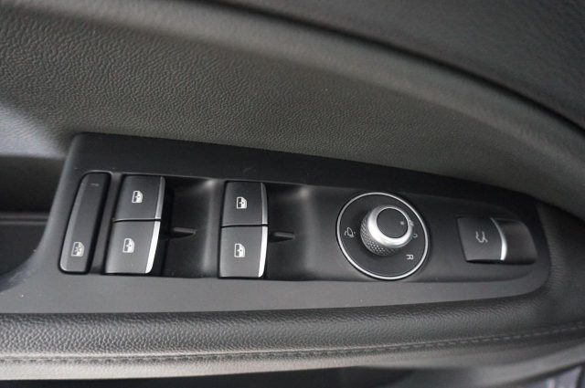 ALFA ROMEO Stelvio usata, con Luci diurne LED