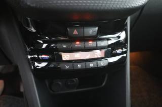 PEUGEOT 2008 usata 9