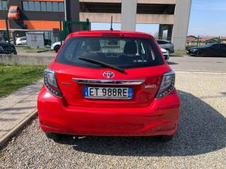 TOYOTA Yaris usata, con Autoradio