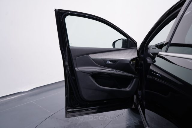 PEUGEOT 5008 usata, con Climatizzatore
