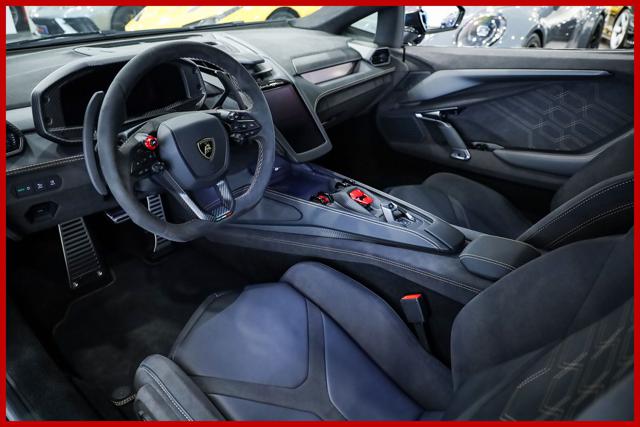 LAMBORGHINI Revuelto usata, con Cerchi in lega