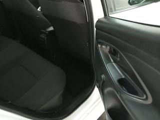 TOYOTA Yaris usata, con Isofix