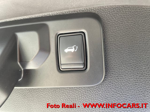 RENAULT Austral usata, con Bracciolo