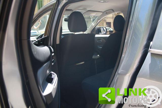 MITSUBISHI L200 usata, con Autoradio digitale