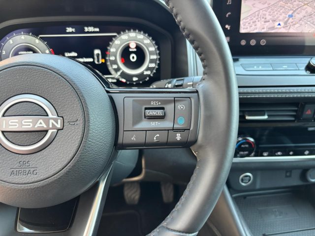NISSAN Qashqai usata, con Fari LED