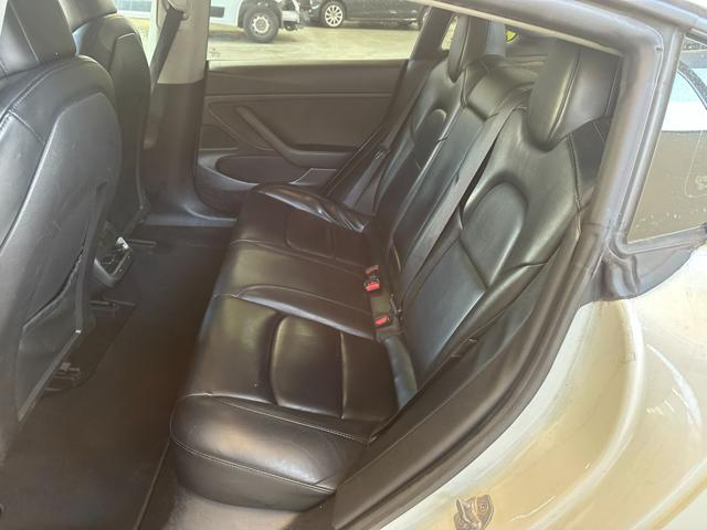 TESLA Model 3 usata, con Fendinebbia