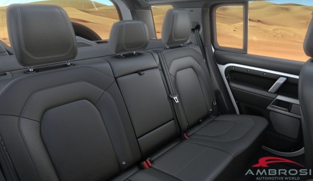 LAND ROVER Defender usata 9