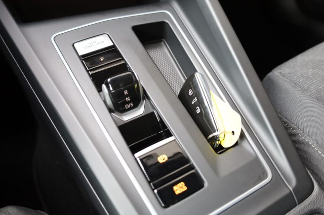 VOLKSWAGEN Golf Variant usata, con Sistema di avviso di distanza