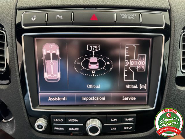 VOLKSWAGEN Touareg usata, con Fari Xenon