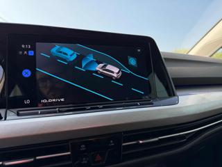 VOLKSWAGEN Golf usata, con Touch screen