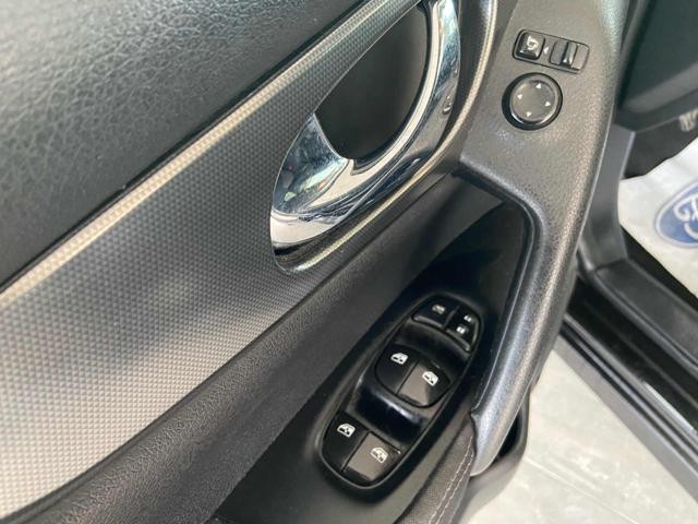 NISSAN Qashqai usata, con Interni in pelle