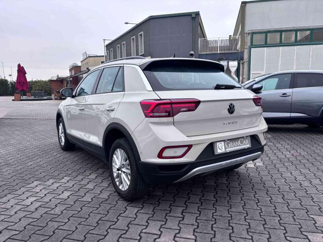 VOLKSWAGEN T-Roc usata, con Autoradio