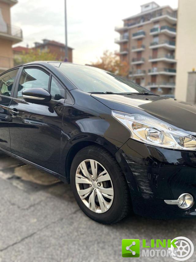 PEUGEOT 208 usata, con Airbag