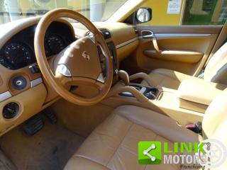 PORSCHE Cayenne usata, con Autoradio