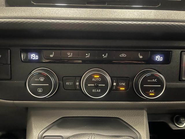 VOLKSWAGEN Caravelle usata 28