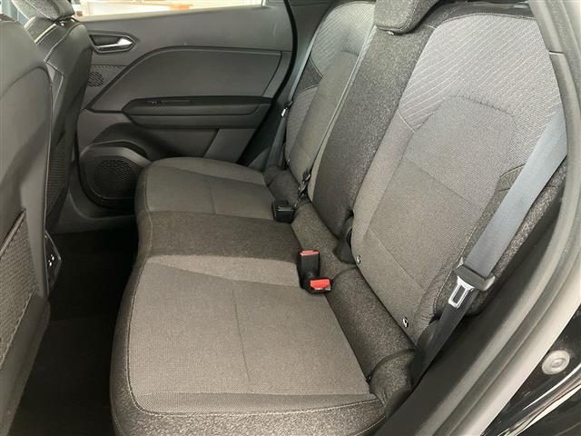 RENAULT Captur usata, con Volante in pelle