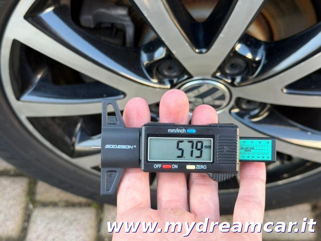 VOLKSWAGEN Touran usata 30