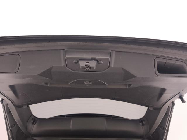 PEUGEOT 3008 usata, con Sensori di parcheggio posteriori