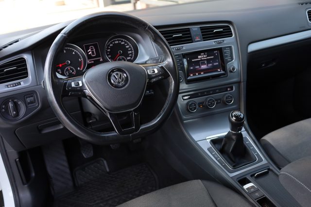 VOLKSWAGEN Golf usata, con Sistema di navigazione