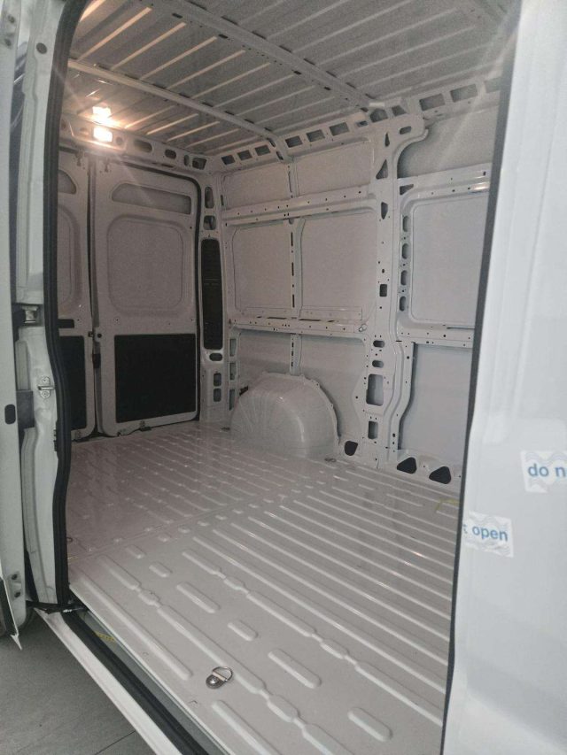 PEUGEOT Boxer usata 8