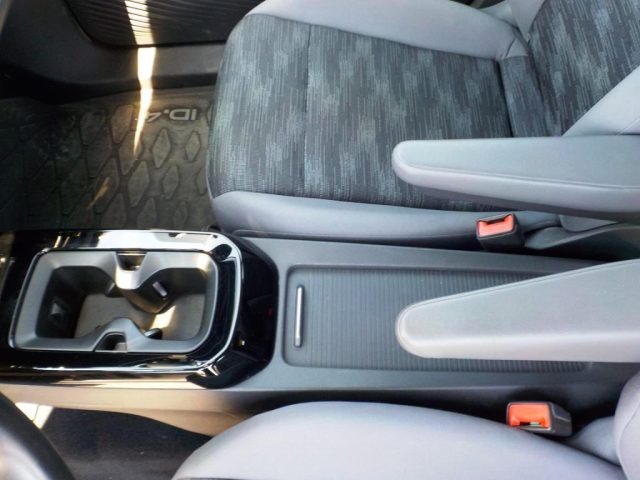 VOLKSWAGEN ID.4 usata, con Sedile posteriore sdoppiato