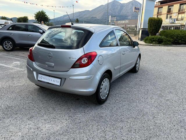 OPEL Corsa usata, con Cruise Control