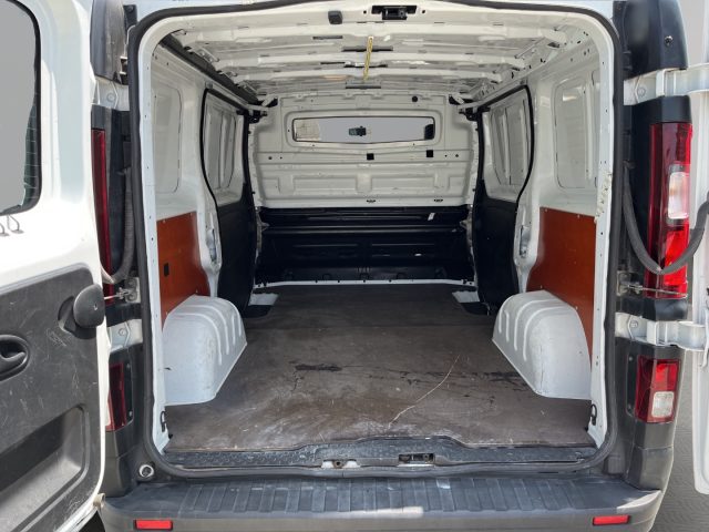 OPEL Vivaro usata, con Specchietti laterali elettrici