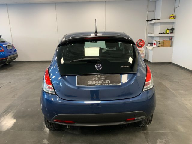 LANCIA Ypsilon usata, con Autoradio