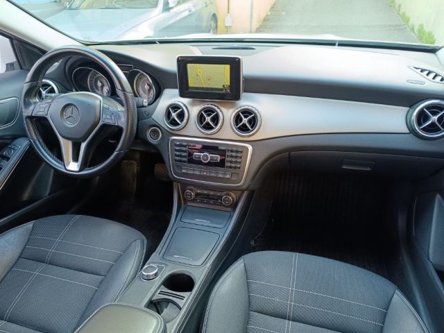 MERCEDES-BENZ GLA 200 usata, con Sistema di avviso di distanza