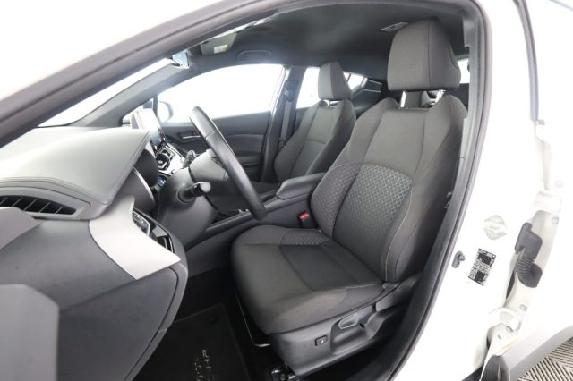 TOYOTA C-HR usata 2