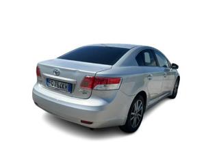 TOYOTA Avensis usata, con Alzacristalli elettrici