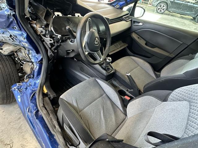 RENAULT Clio usata, con Sedile posteriore sdoppiato