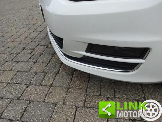 VOLKSWAGEN Golf usata, con Luci diurne