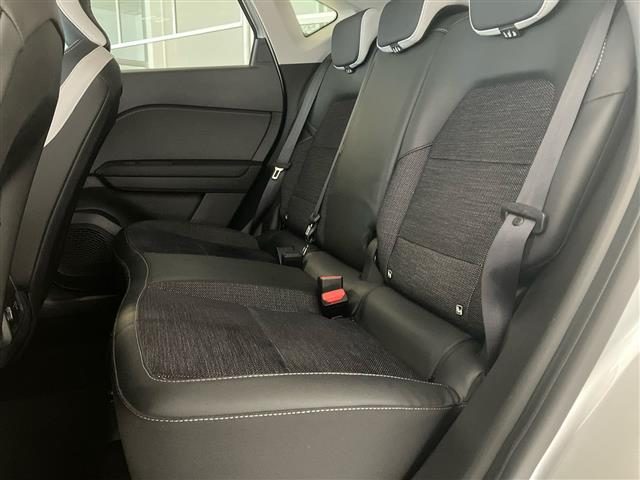RENAULT Captur usata 11