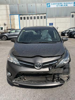 TOYOTA Verso 1.6 D-4D Active