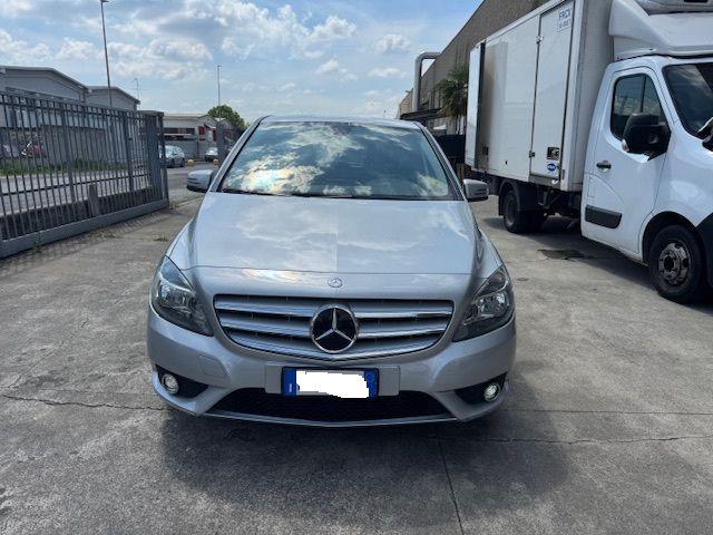 MERCEDES-BENZ B 180 usata, con Airbag