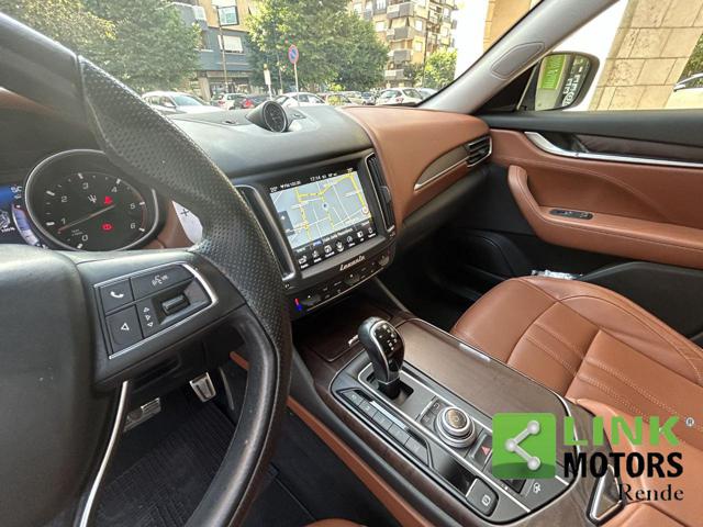 MASERATI Levante usata, con Touch screen