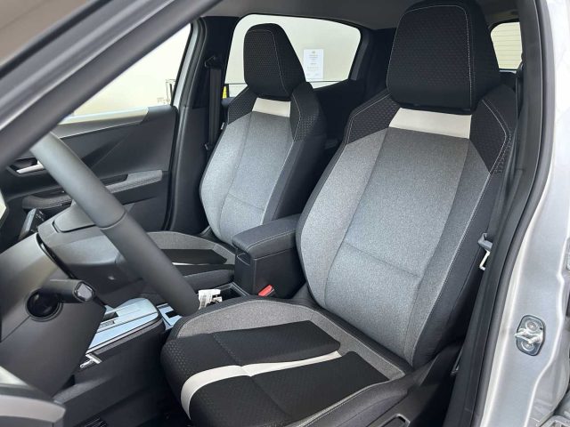 OPEL Frontera usata, con Autoradio digitale