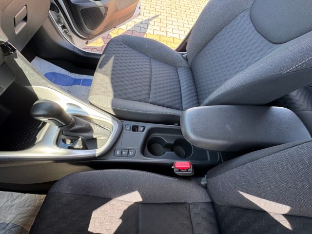 TOYOTA Yaris usata, con Touch screen