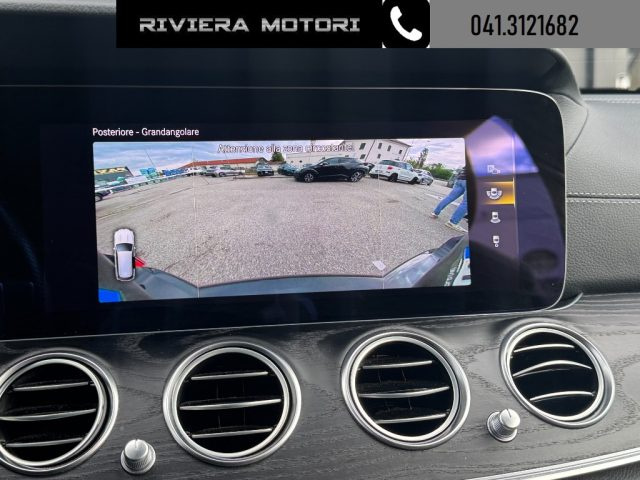 MERCEDES-BENZ E 220 usata, con Cerchi in lega