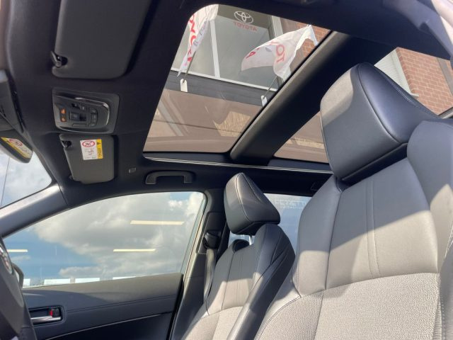 TOYOTA Corolla Cross usata, con Bluetooth